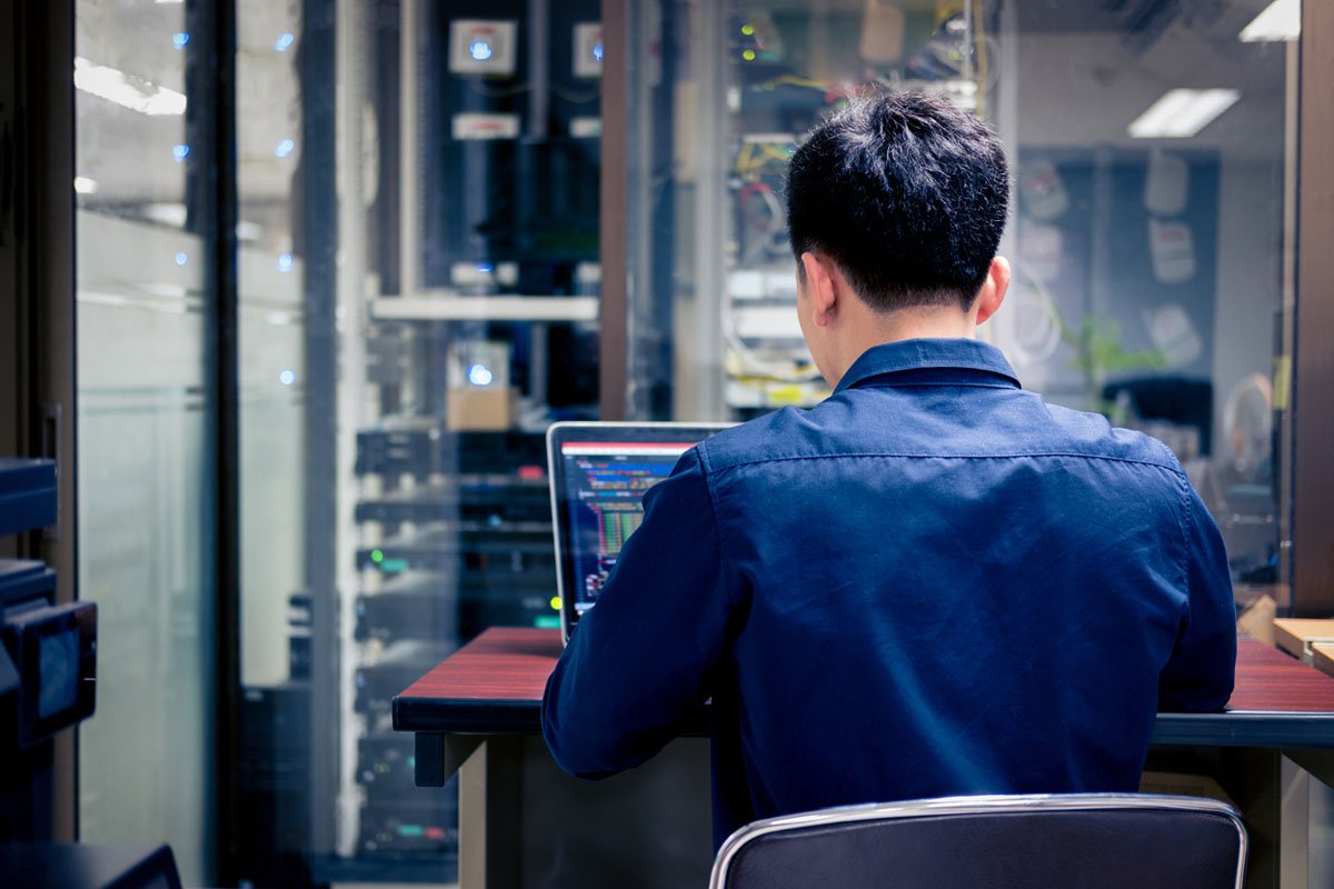  Cyber security expert